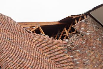 Roof Damage Claims in Kissimmee, Florida by Strong Group Public Adjusters